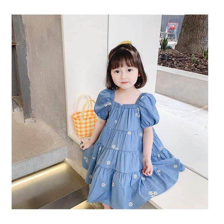 Váy hoa cúc babydoll