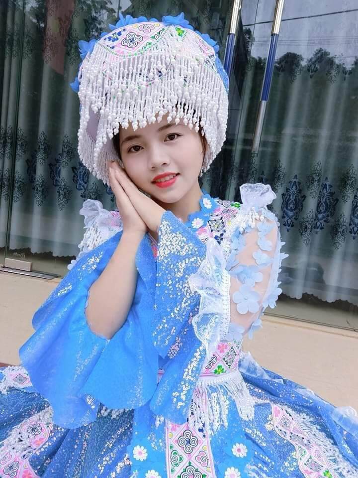 Quần áo nữ hmoob đẹp