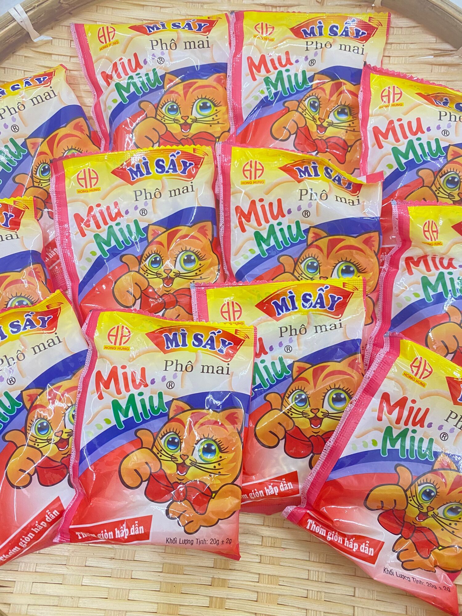 Mì sấy miu miu trẻ em