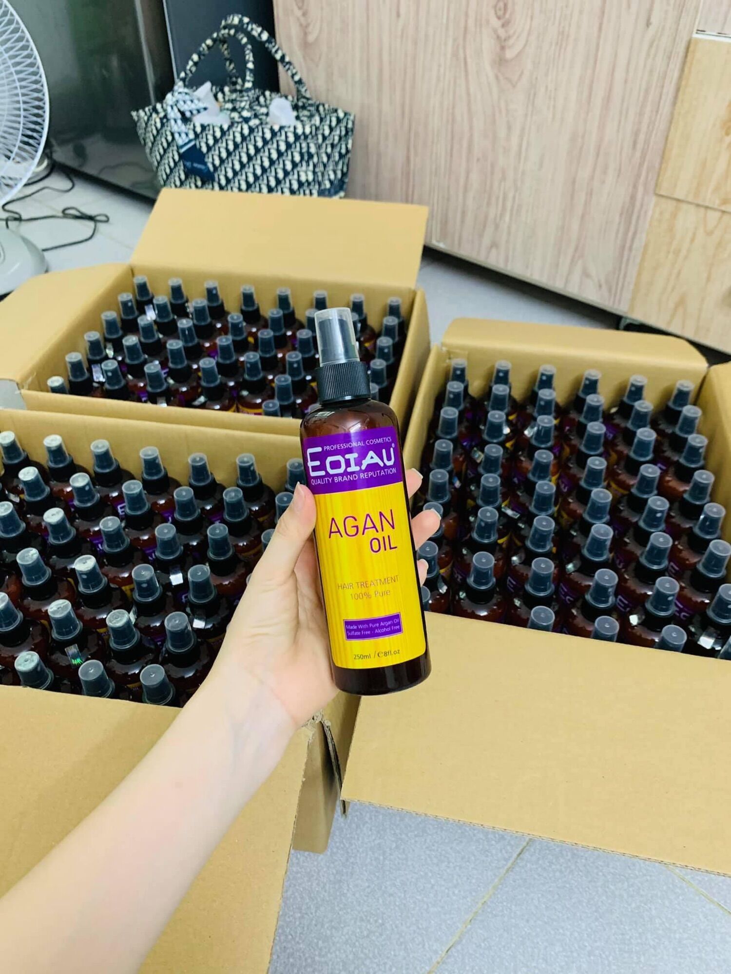 Xịt Dưỡng Phục Hồi Tóc EOIAU 250 ml