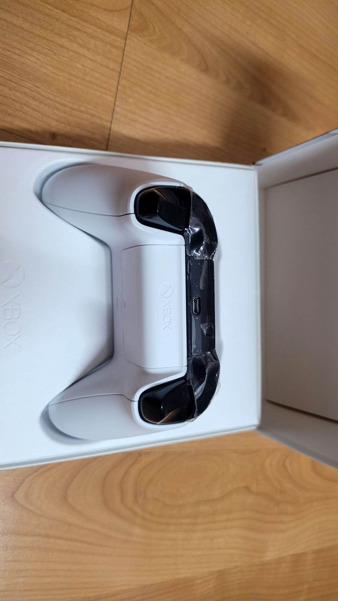 Tay cầm chơi game xbox one s trắng siêu lướt