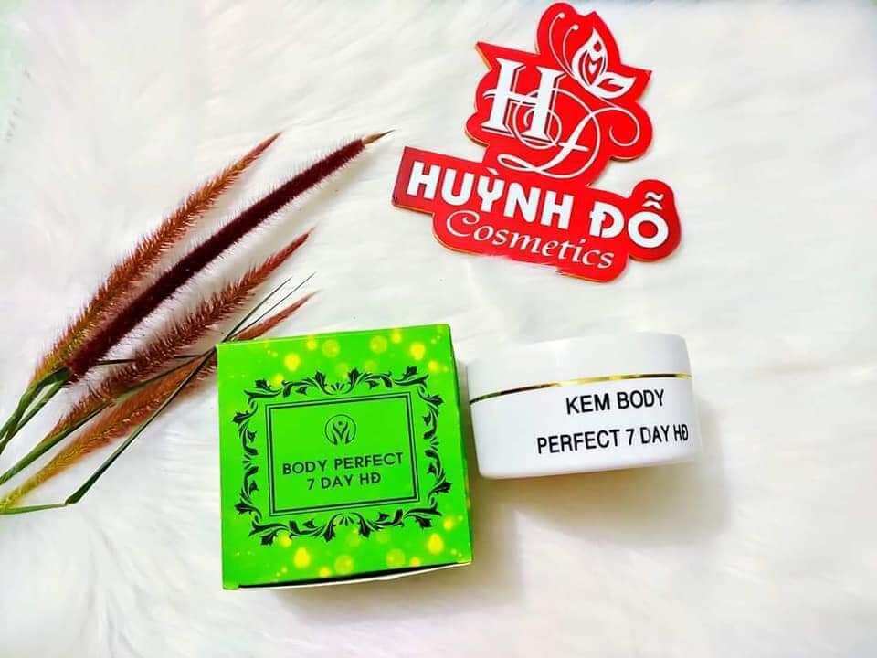 Body xanh đêm Huỳnh Đỗ