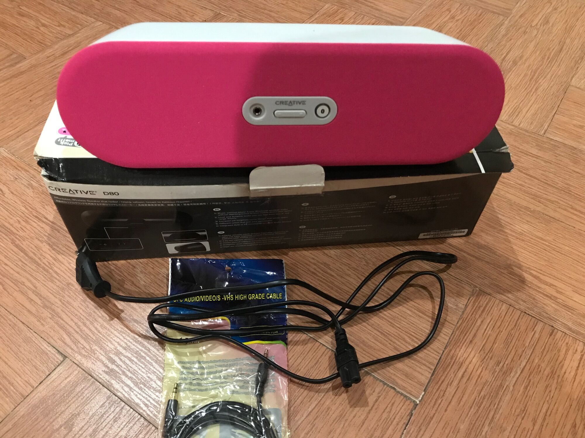 Loa Bluetooth Creative D80
