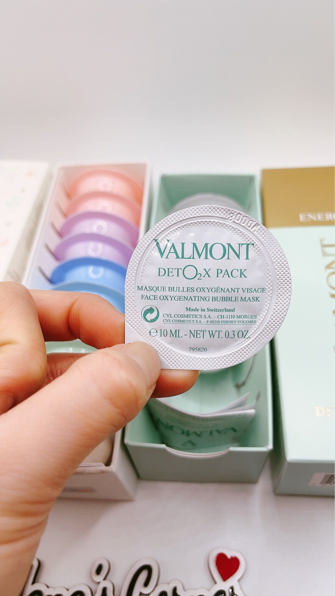Mặt nạ cung cấp oxy và thải độc da valmont deto2x pack