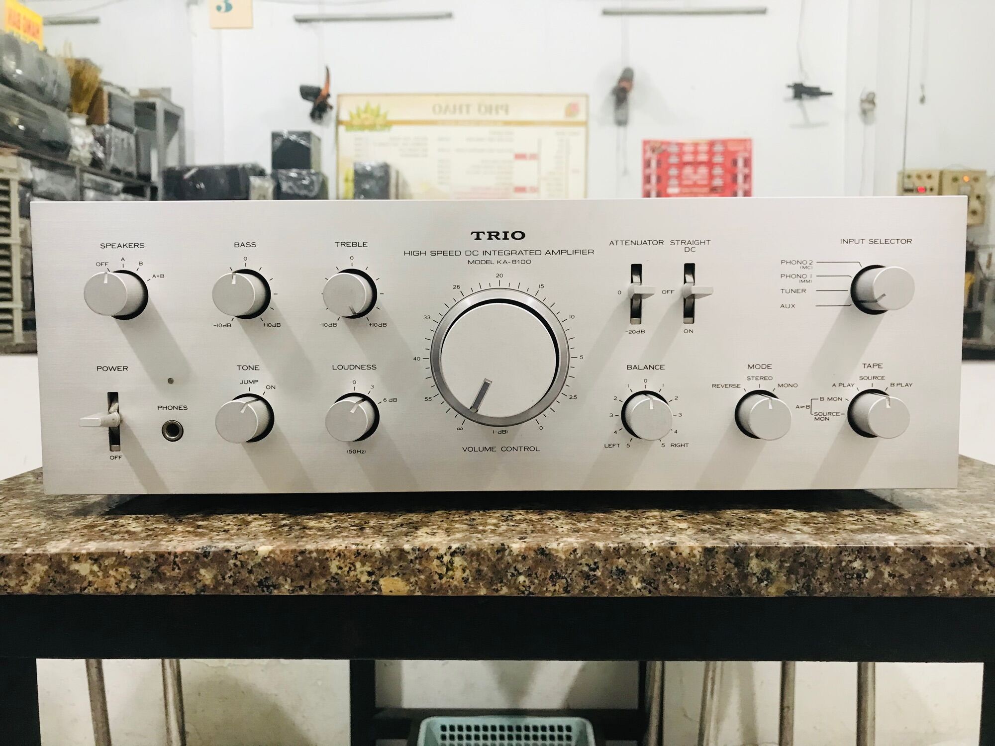 Amply TRiO-Kenwood KA-8100 công xuất 150w 1kênh máy chạy 4 cánh đại xanh