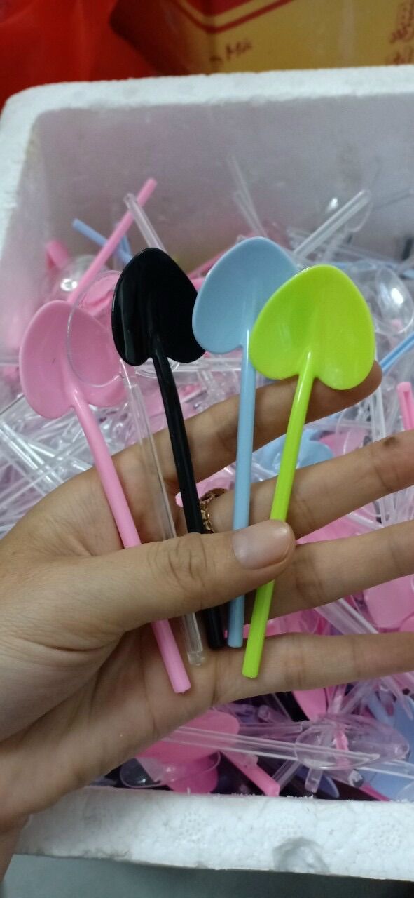 Combo 50 xẻng tim đủ màu (dài 12cm)