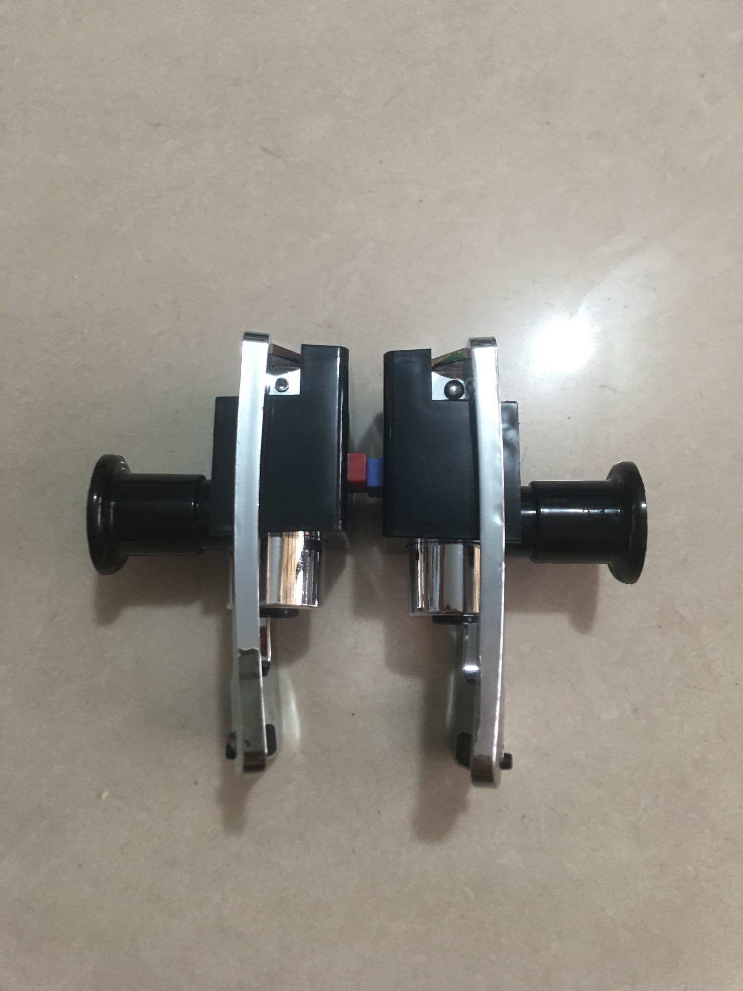 vòi cây nước nóng lạnh kangaroo ( ren trong )