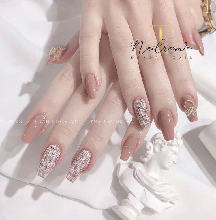 Nailbox thiết kế dạ charm hoa