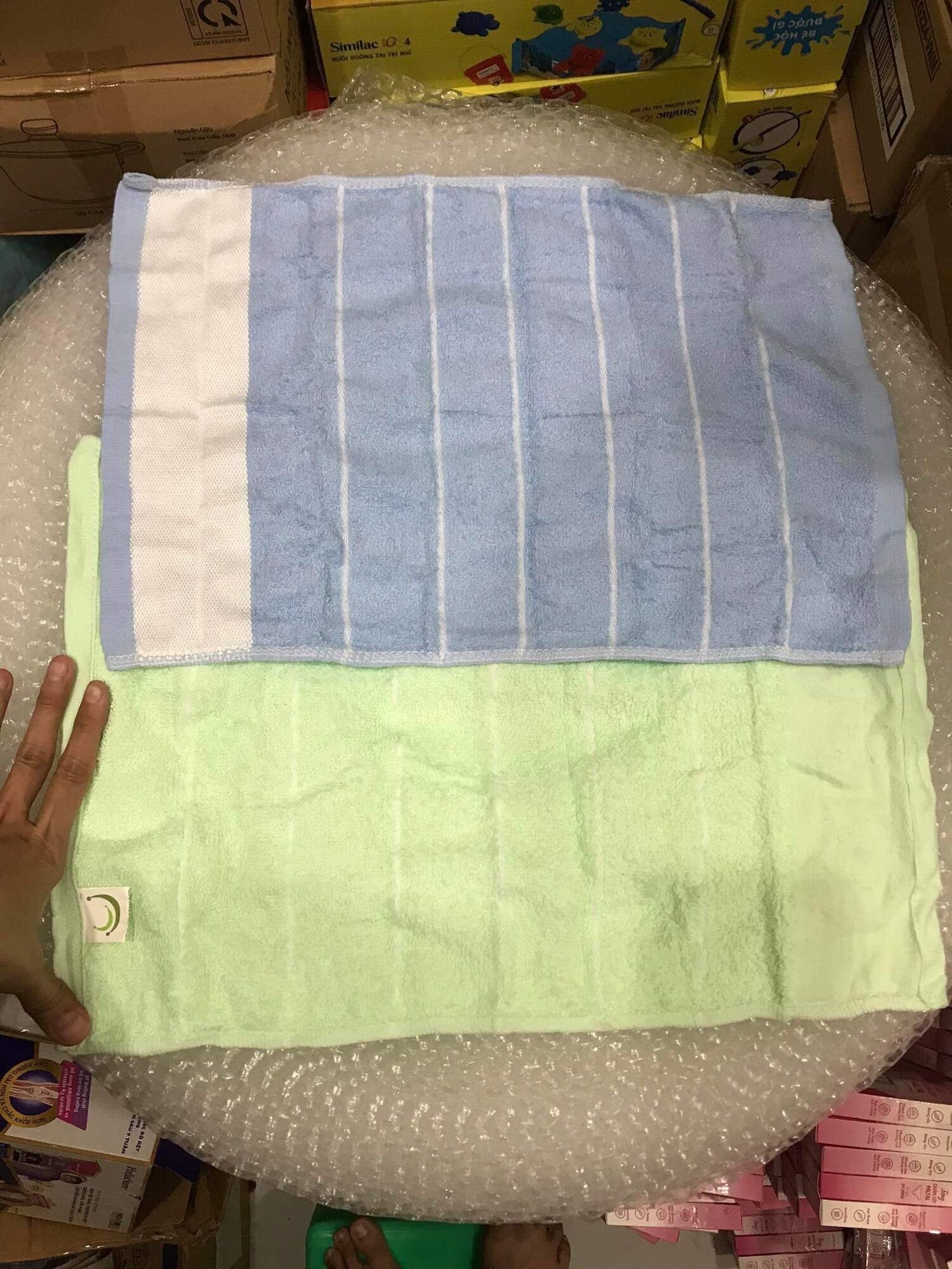 Khăn mặt khuyến mãi 27x40
