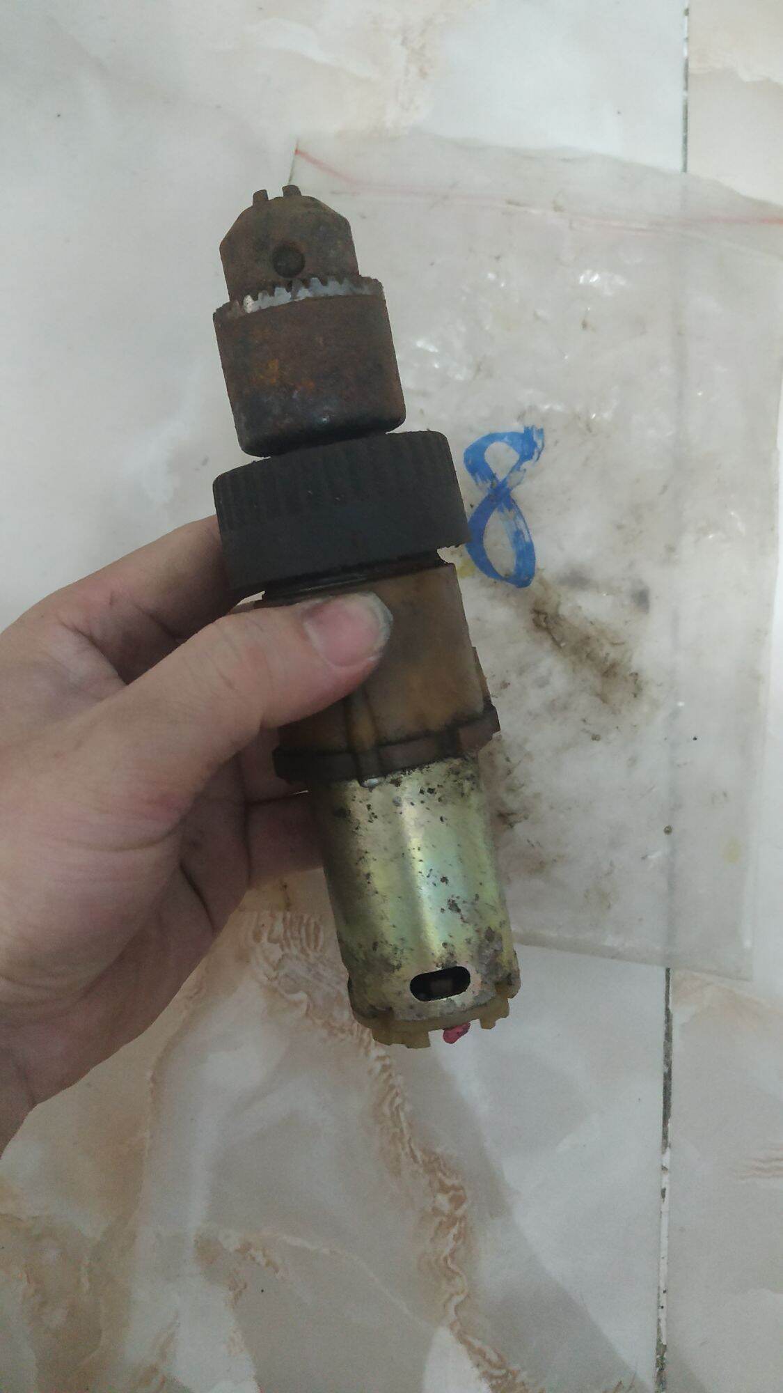 xác máy khoan pin nhật bãi đã tháo bỏ vỏ