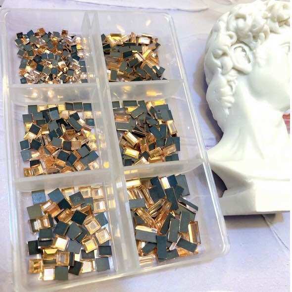 Đá khối chữ nhật khay tròn