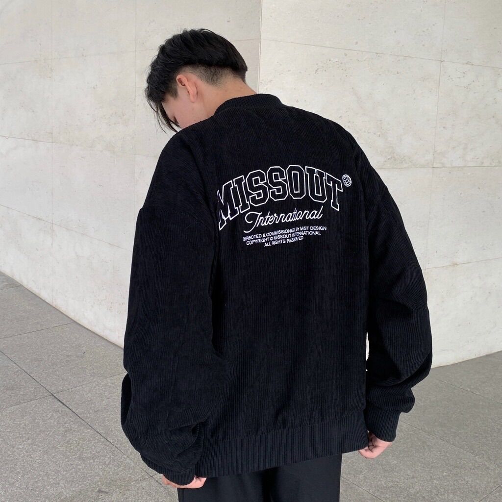 Áo khoác typo bomber missout full tag chất liệu nhung 2 lớp dày dặn form rộng unisex nam nữ