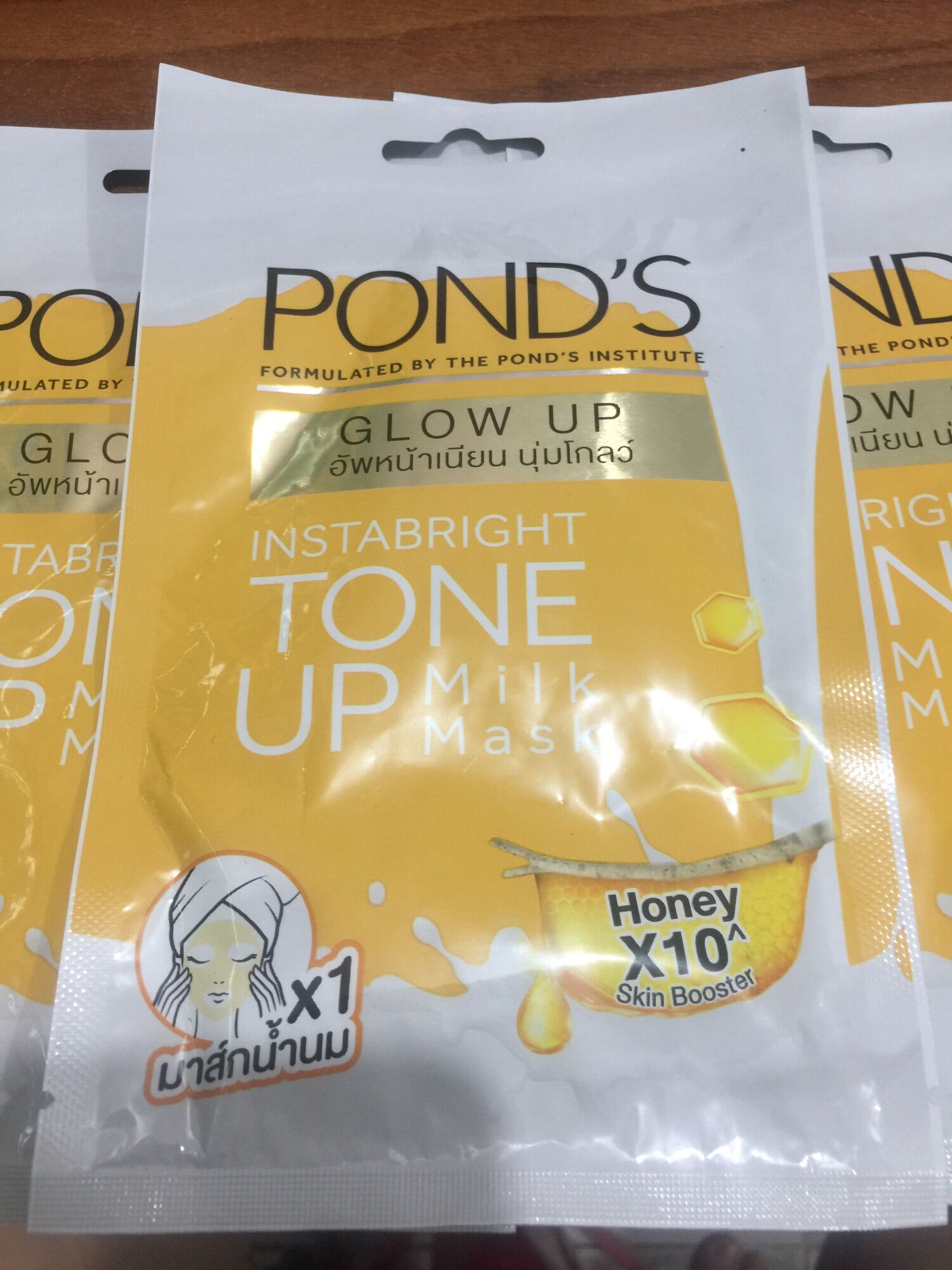 [Hcm]Combo 5 Mặt Nạ Sữa Ponds Dưỡng Sáng Nâng Tông & Căng Bóng Da 25G Beauty Instabright Tone Up Milk Mask Honey