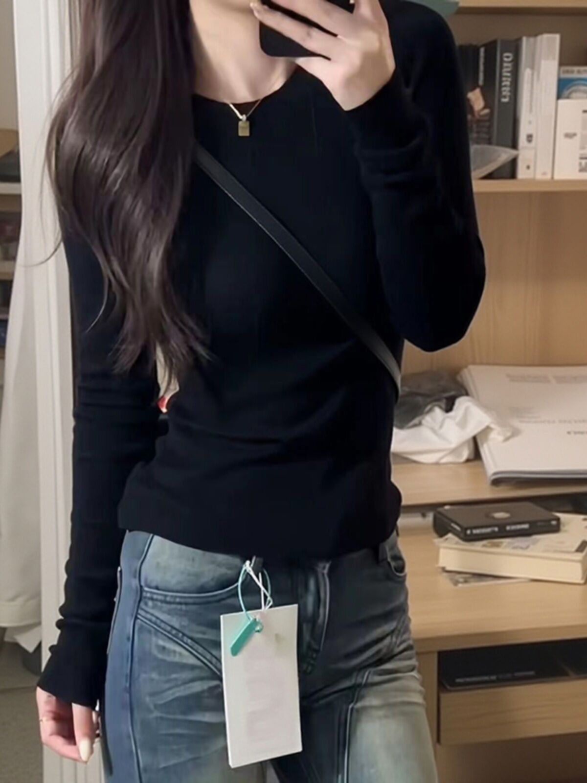 Áo Thun Cotton Dài Tay Màu Đen Cổ Tròn Thường Ngày Cho Nữ Mùa Thu Đông Xuân Áo Lót Thoải Mái Thoáng Khí Thoải Mái