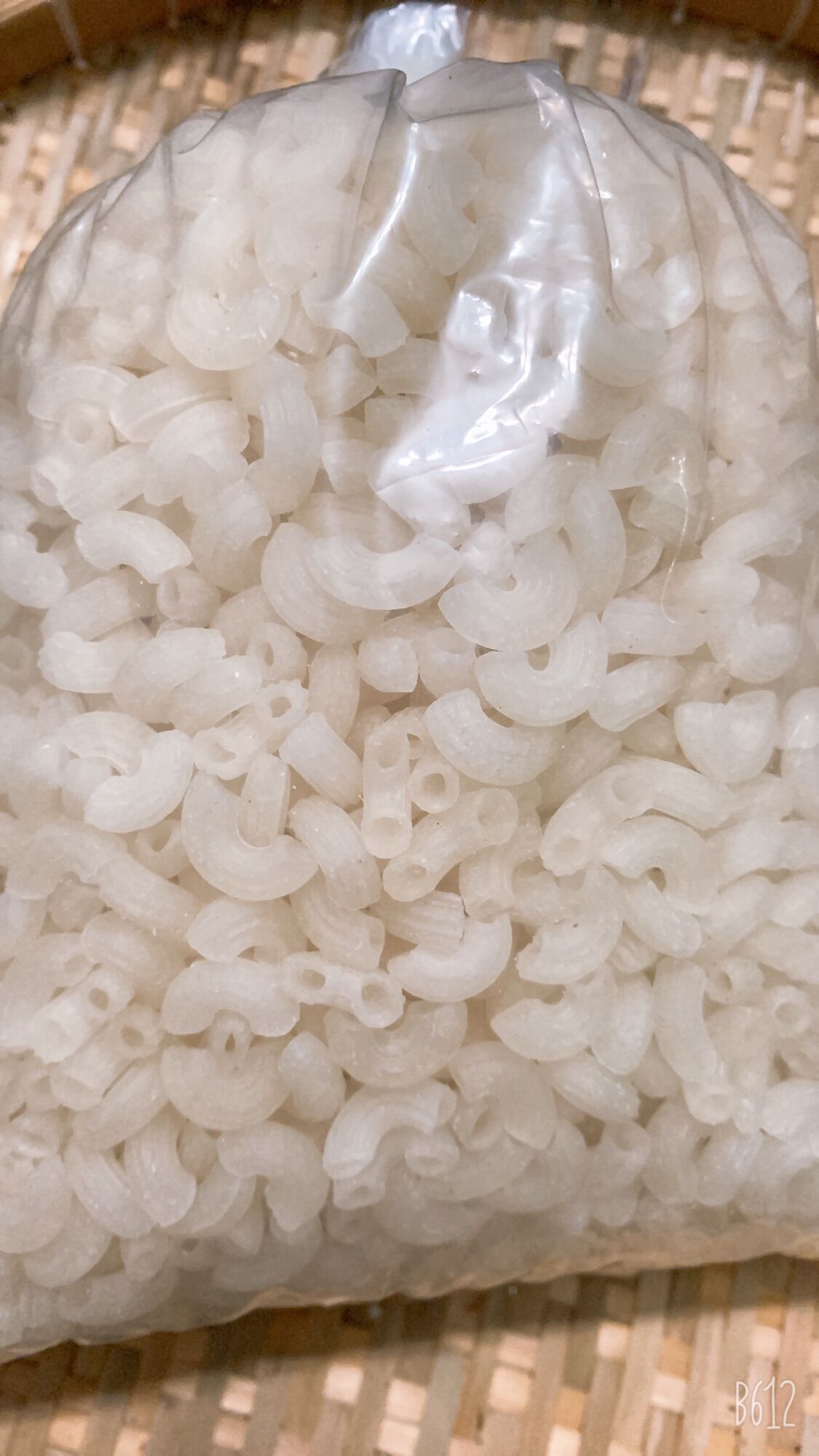 NUI NHỎ TRẮNG Dai- Bịch 1kí