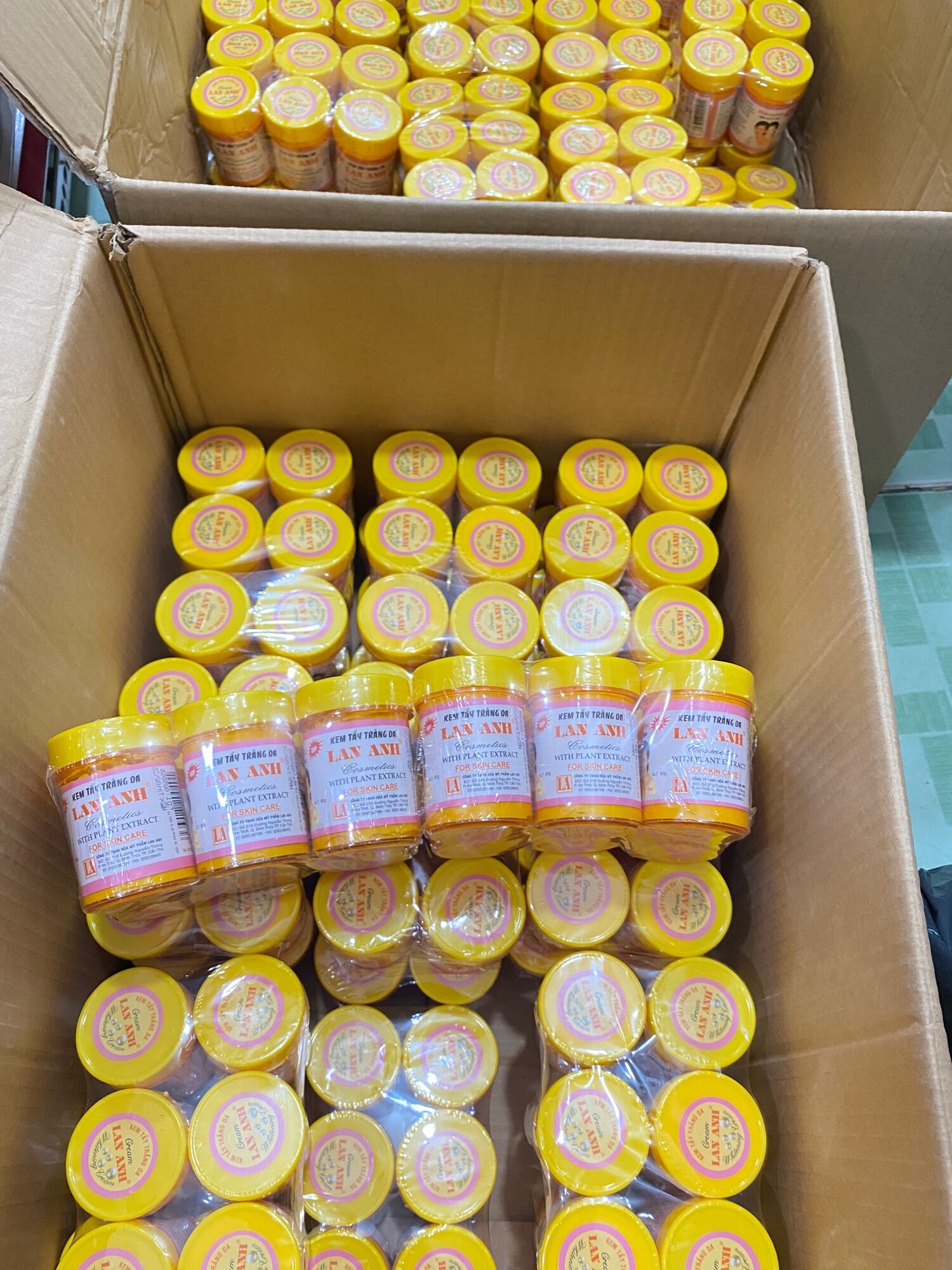 Kem trắng da toàn thân Lan anh sa tế hủ 80g