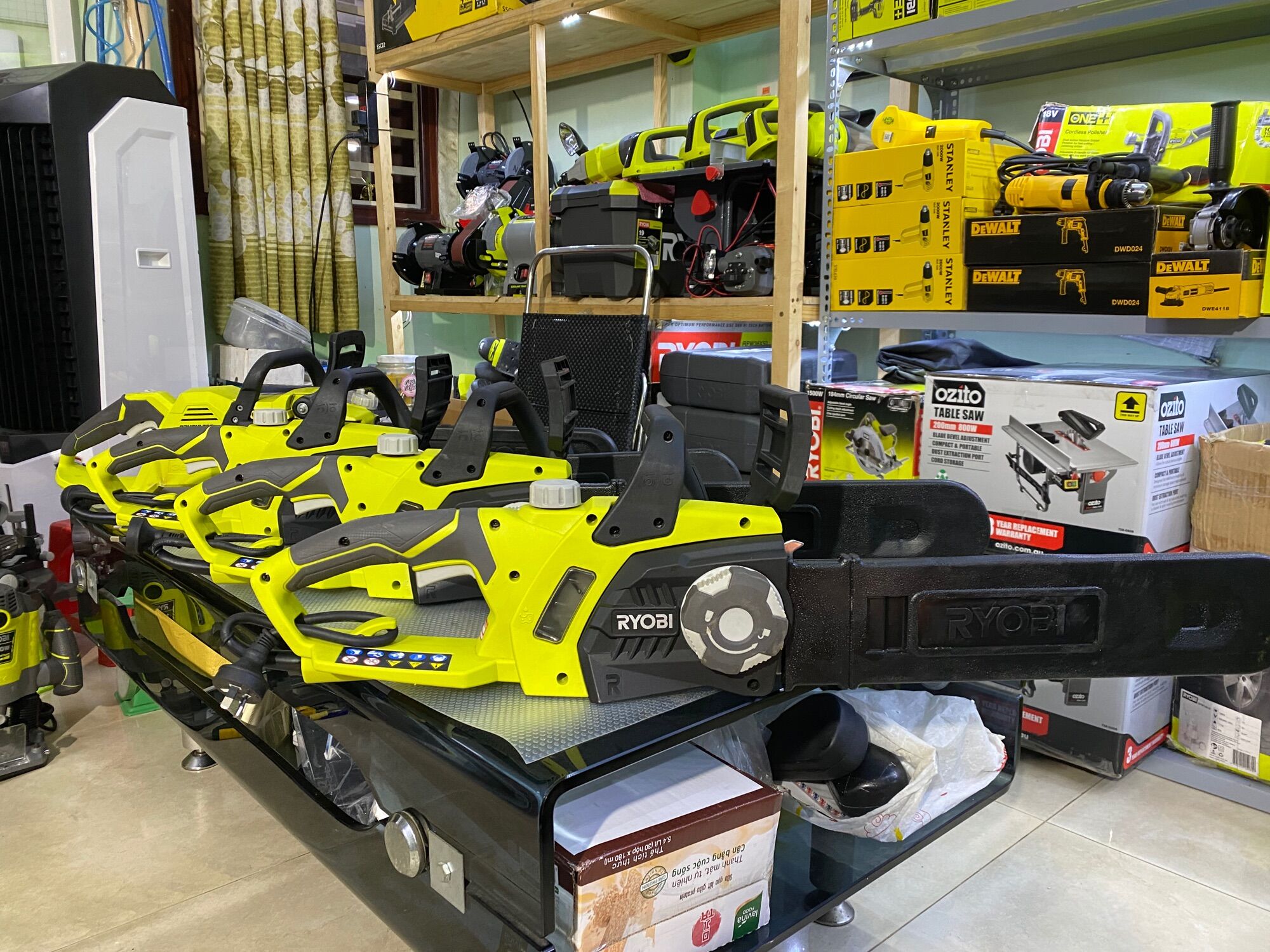 Máy cưa xích điện Ryobi