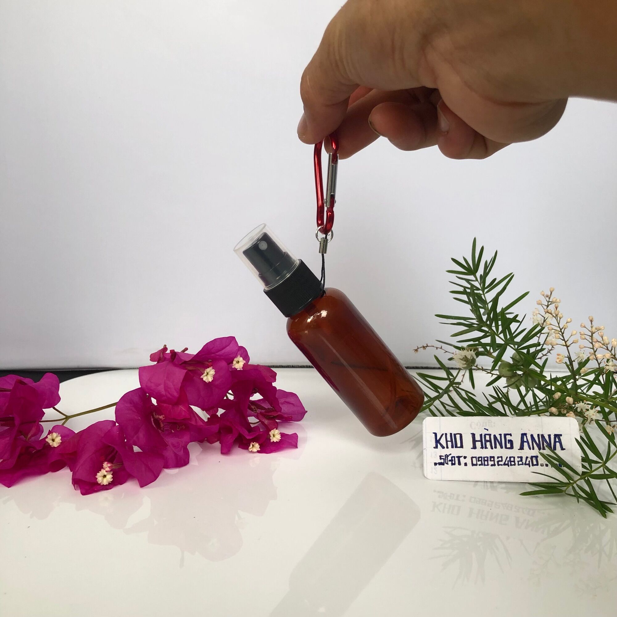 Móc khoá treo chai xịt nhỏ 100ml/ 70ml/ 50ml/ 30ml - Bình xịt cồn , xịt khuẩn móc khoá treo balo nhỏ gọn cầm tay - Chai xịt trong suốt/ chai nâu/ xanh lá