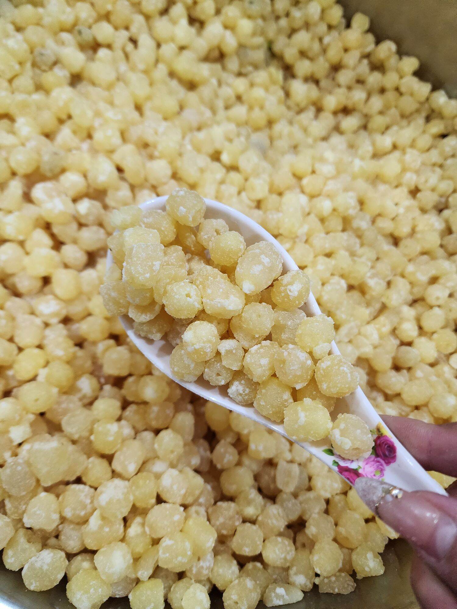 Mứt sen huế oại đặc biệt   -DATE luôn mới