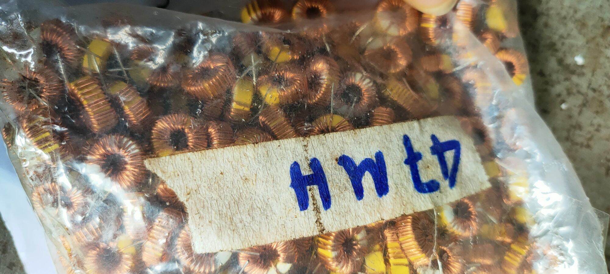 Cuộn cảm hình tròn 47MH giá 5 chiếc