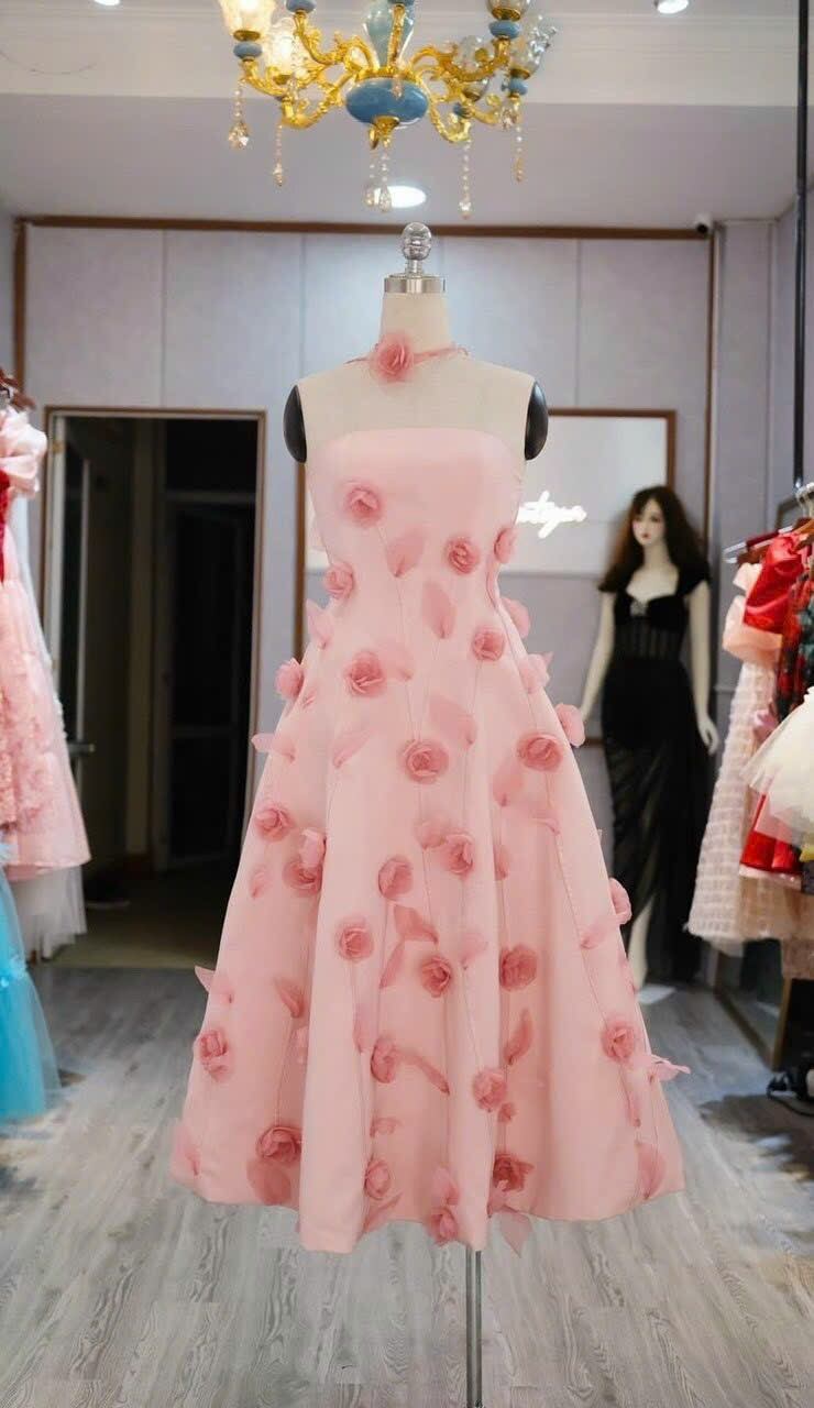 ĐẦM XÒE CÚP ĐÍNH HOA  LÁ XINH XẮN
