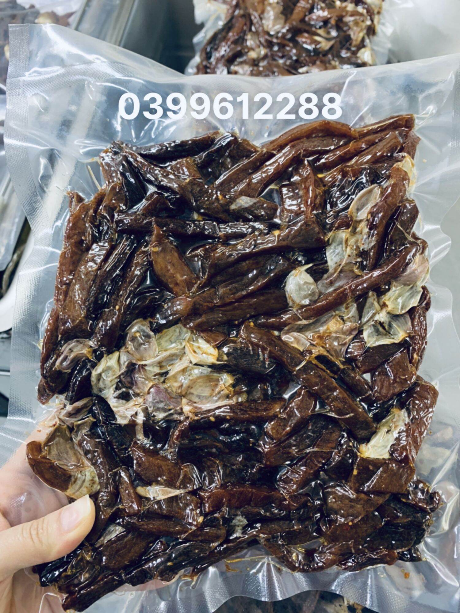 Thịt Bò Khô Ướt Tỏi - Thịt Bò Que Gói 100g