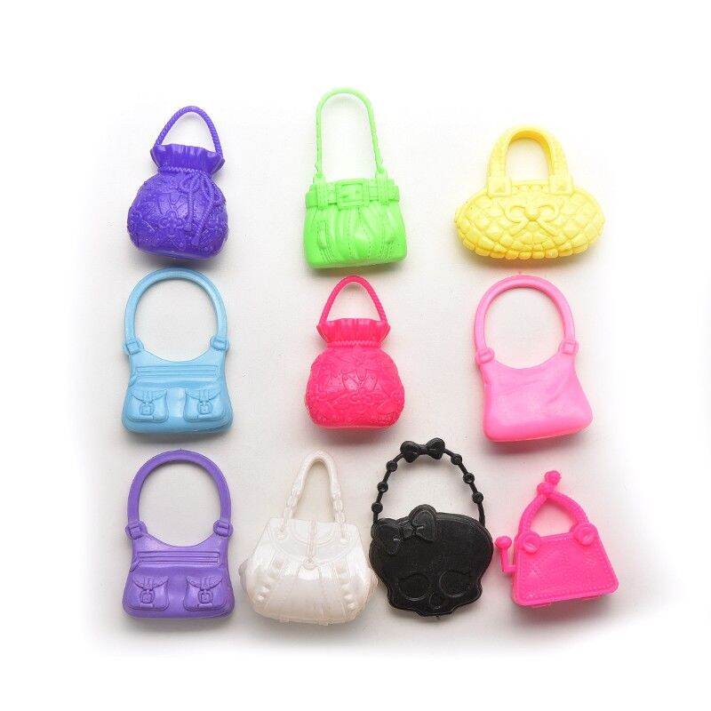 [HCM]BỘ 1 TÚI VÀ 2 GIÀY CHO BÚP BÊ DƯỚI 30CM