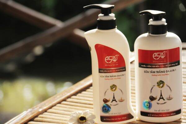 SỮA TẮM TRẮNG DA 4 IN 1 E5 500ml