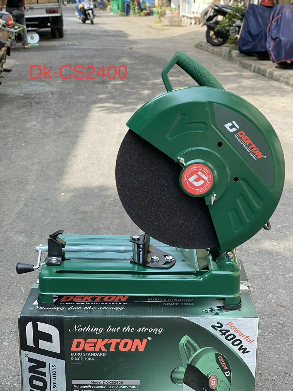 Máy cắt sắt DEKTON. công suất 2400w. mẫu mới