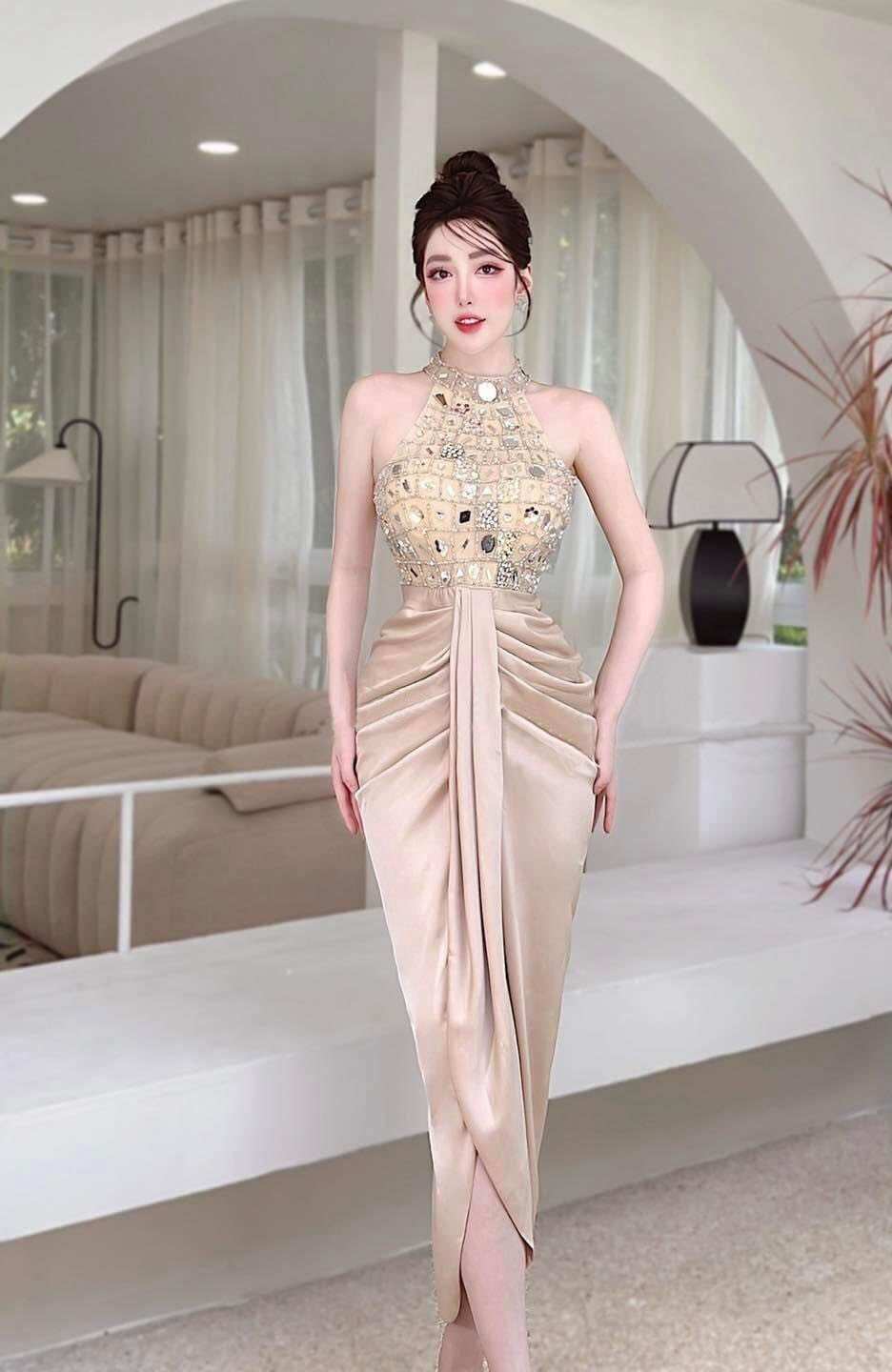 ĐẦM BODY CỔ YẾM ĐÍNH ĐÁ