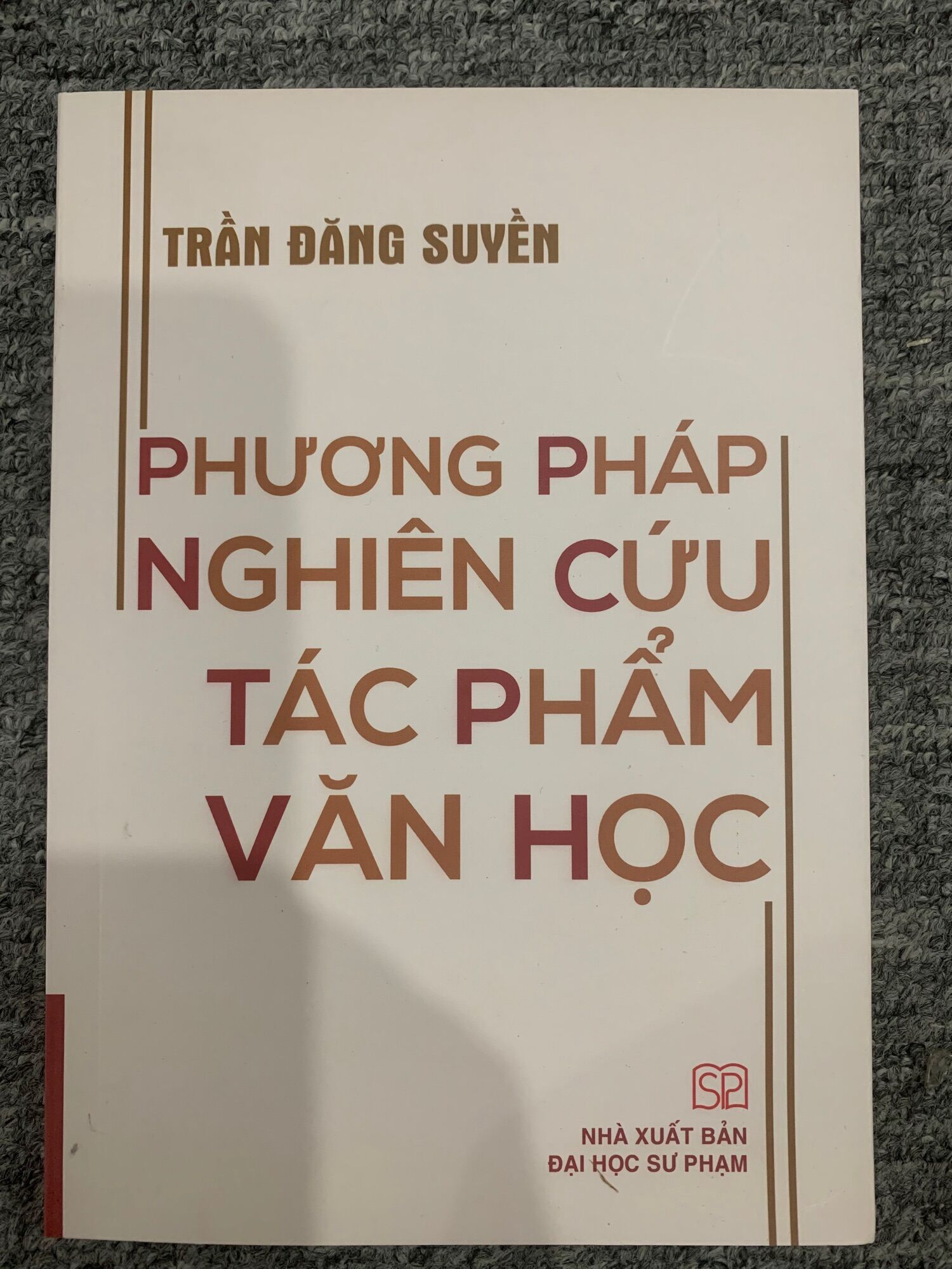 Phương pháp nghiên cứu tác phẩn văn học