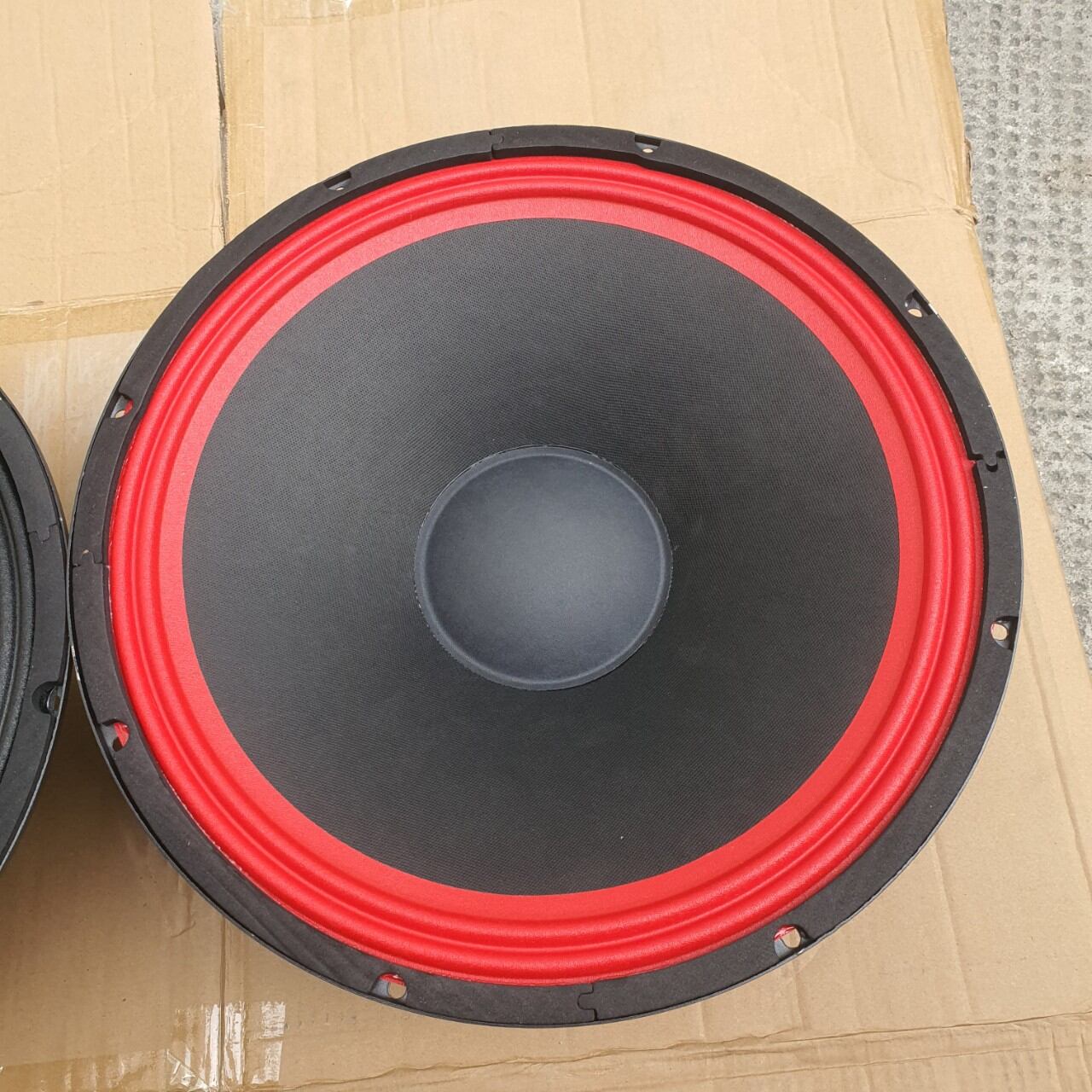 Bass 40 coil 65 từ 170 trở kháng