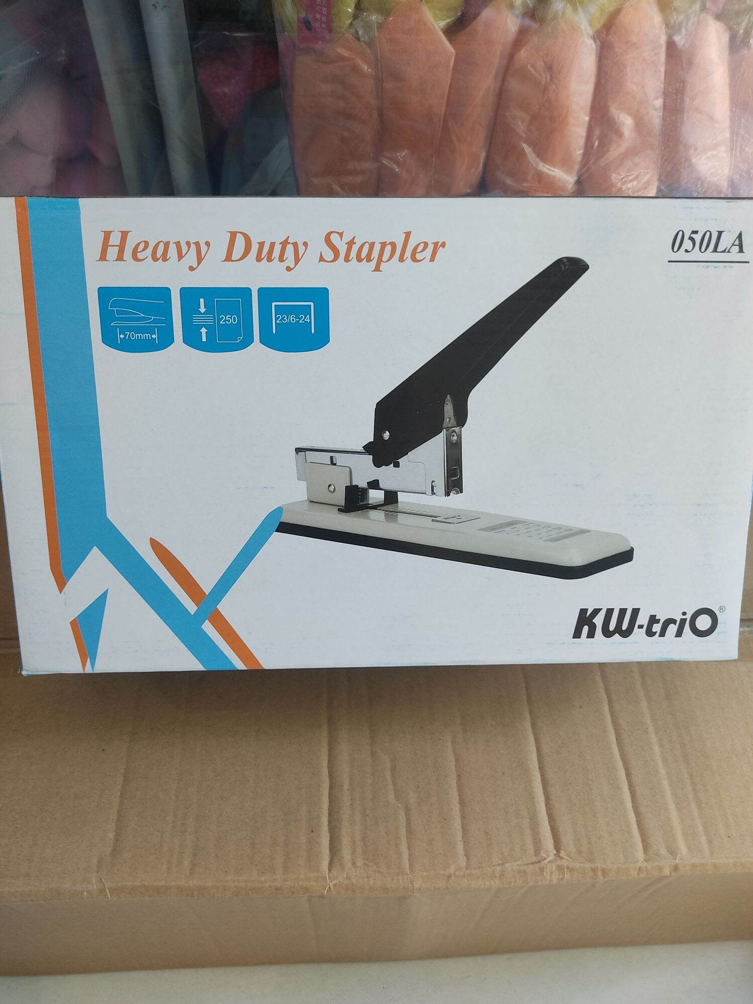 Bấm kim cỡ đại KW Trio chính hãng