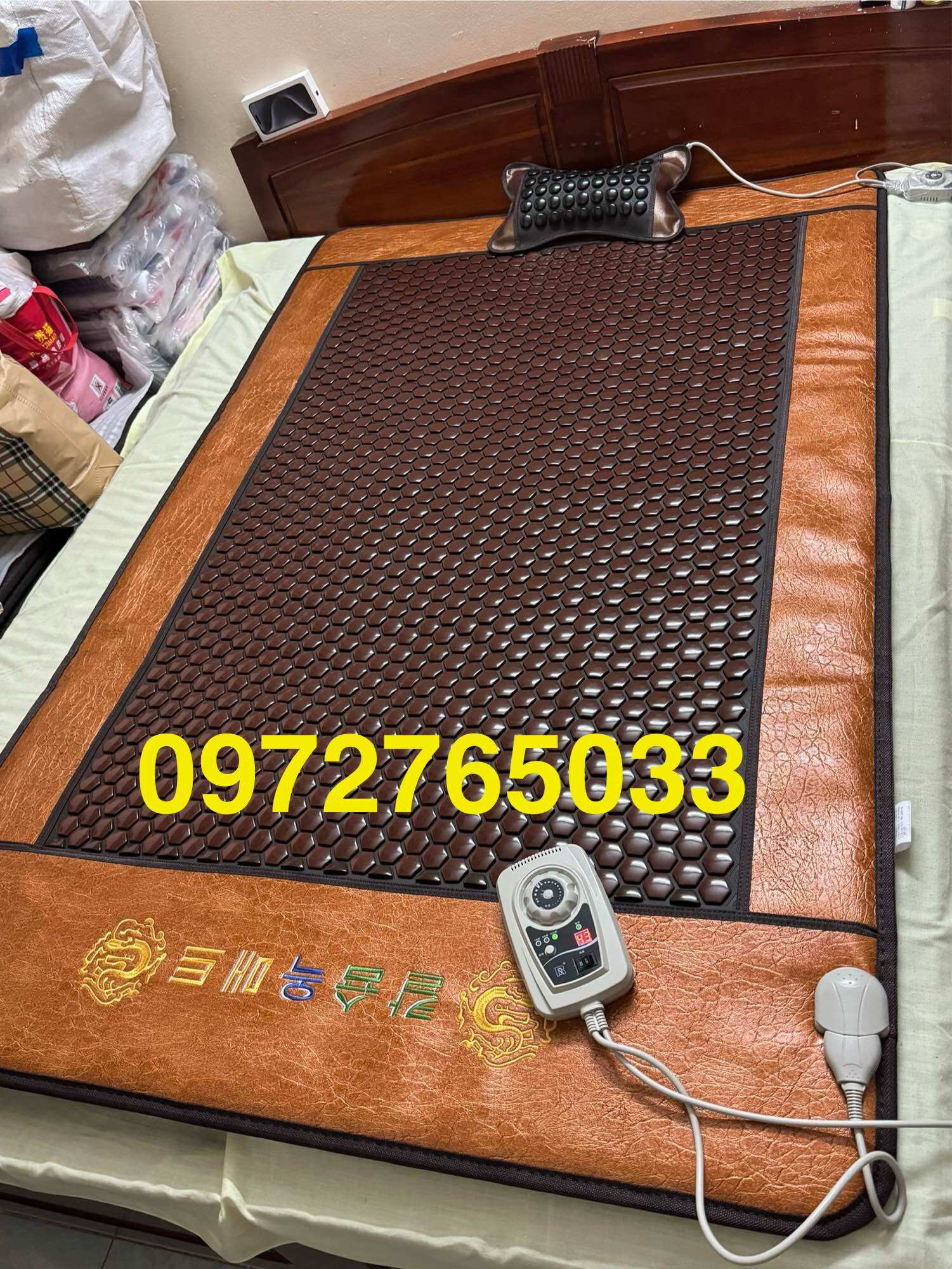 Thảm đá nóng 120x190cm giúp giảm đau xương khớp toàn thân cho người cao tuổi