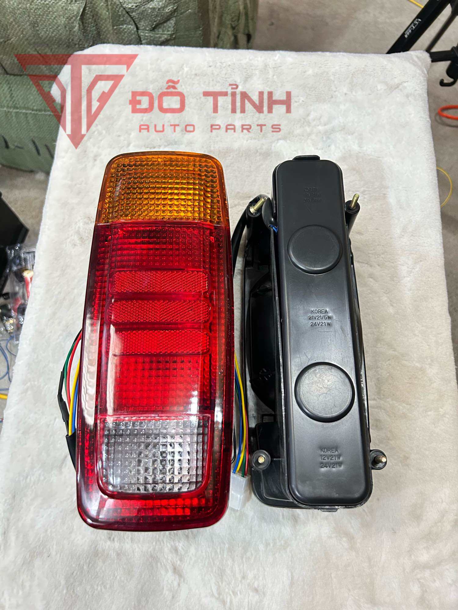 Đèn hậu xe tải KIA K165 K2700 K3000 1T4 1T25..... (1 chiếc)