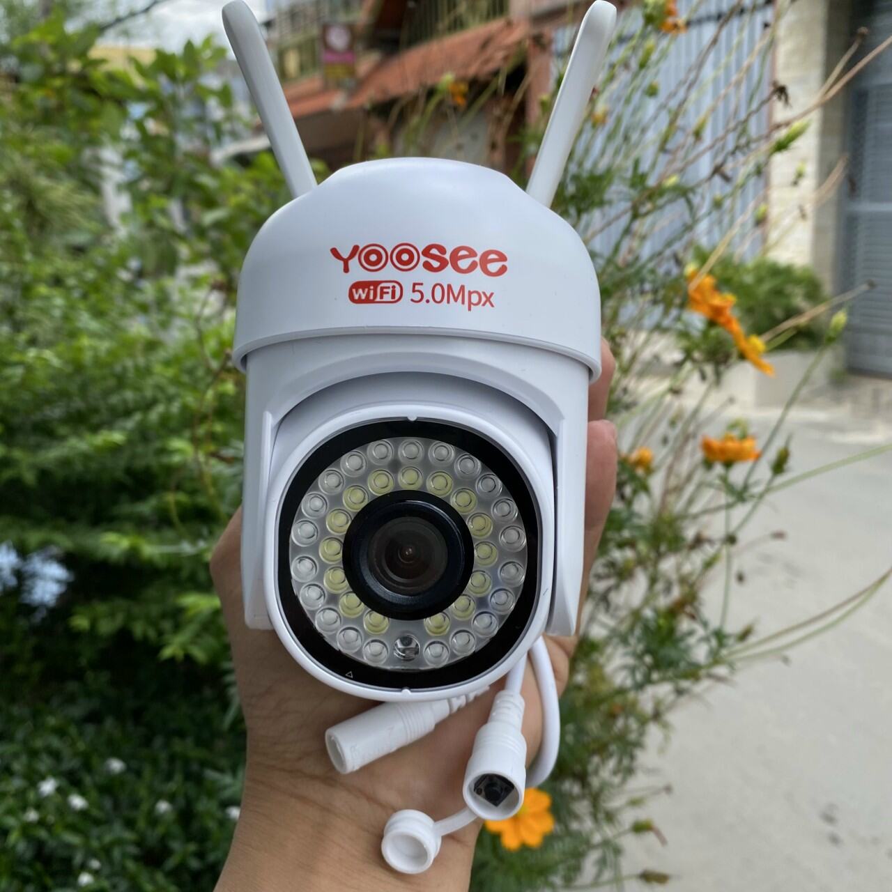 CAMERA IP WIFI YOOSEE PTZ 36 LED QUAY ĐÊM CÓ MÀU - CHỐNG NƯỚC XOAY 360 - HÌNH ẢNH RÕ NÉT