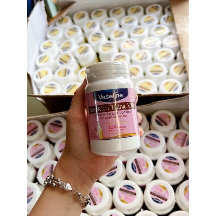 Kem kích trắng da Vaseline ngày và đêm