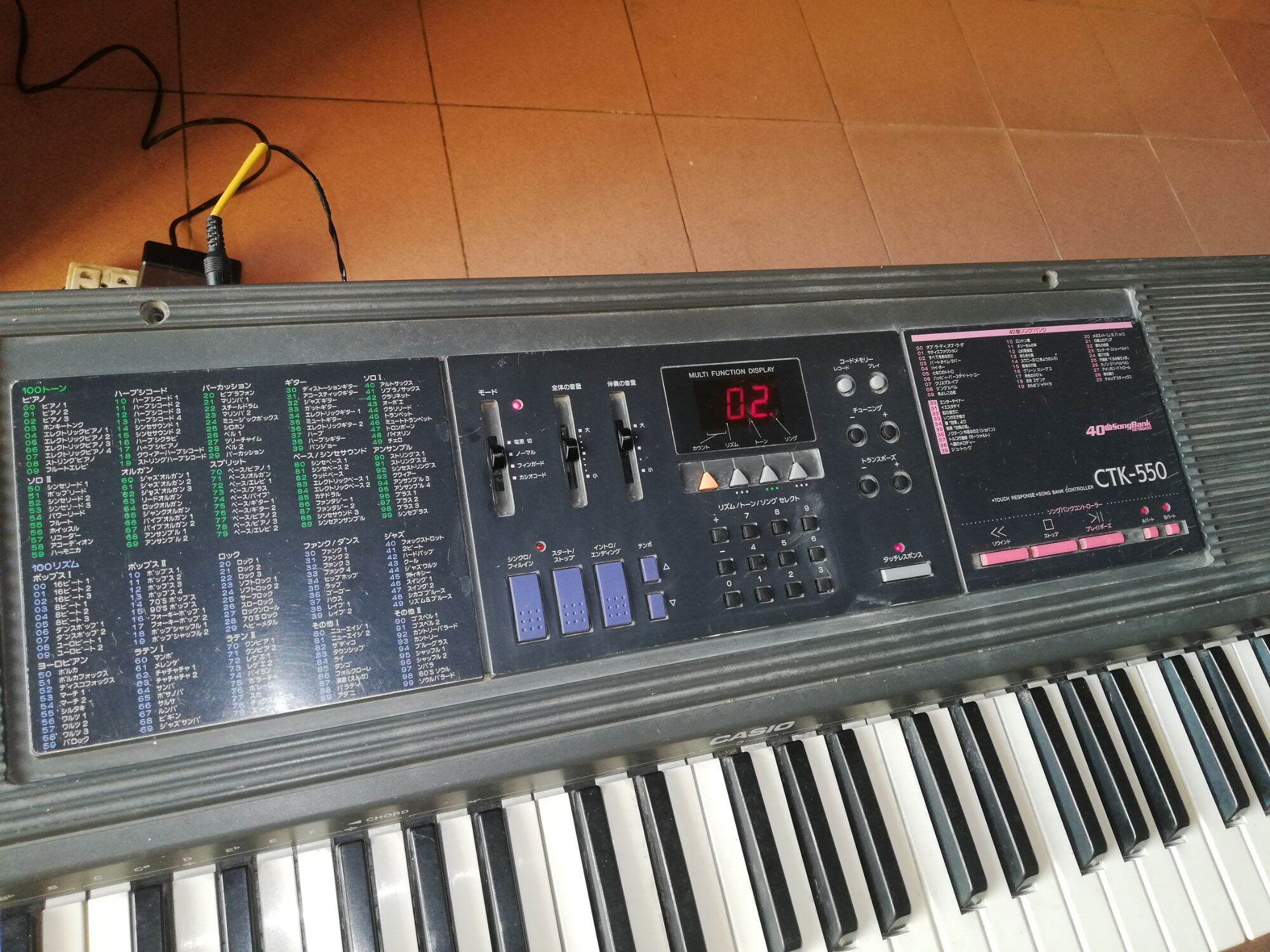 Đàn organ Casio CKT 550