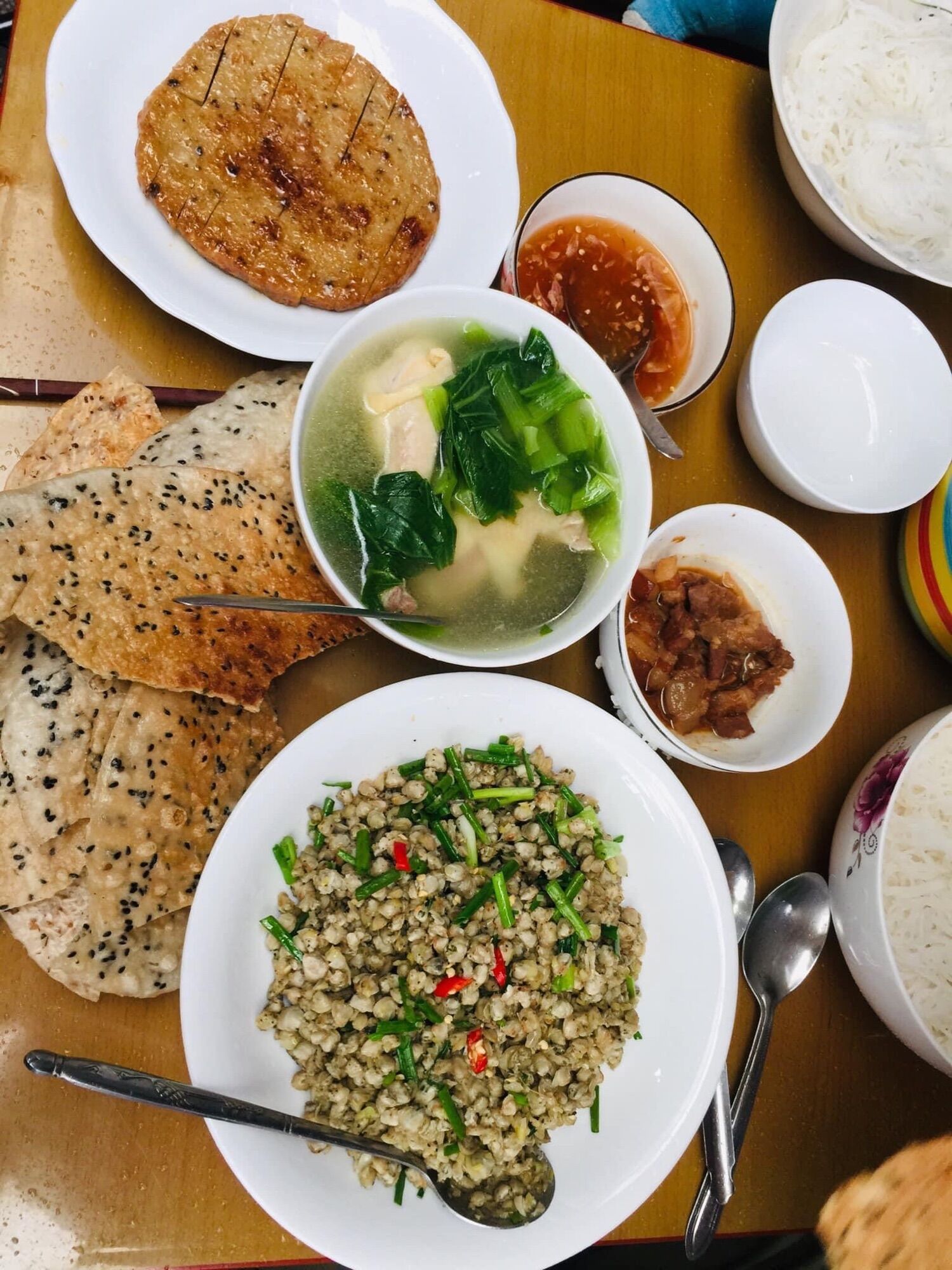 BÁNH Tráng Gạo Mè Nướng