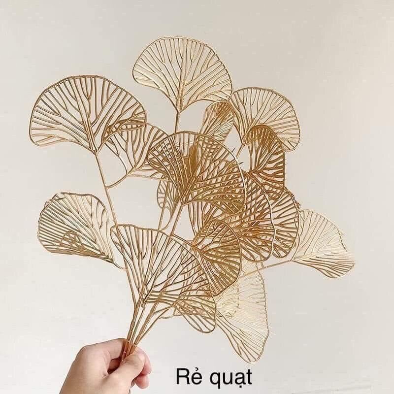 Cành rẻ quạt nhũ đồng