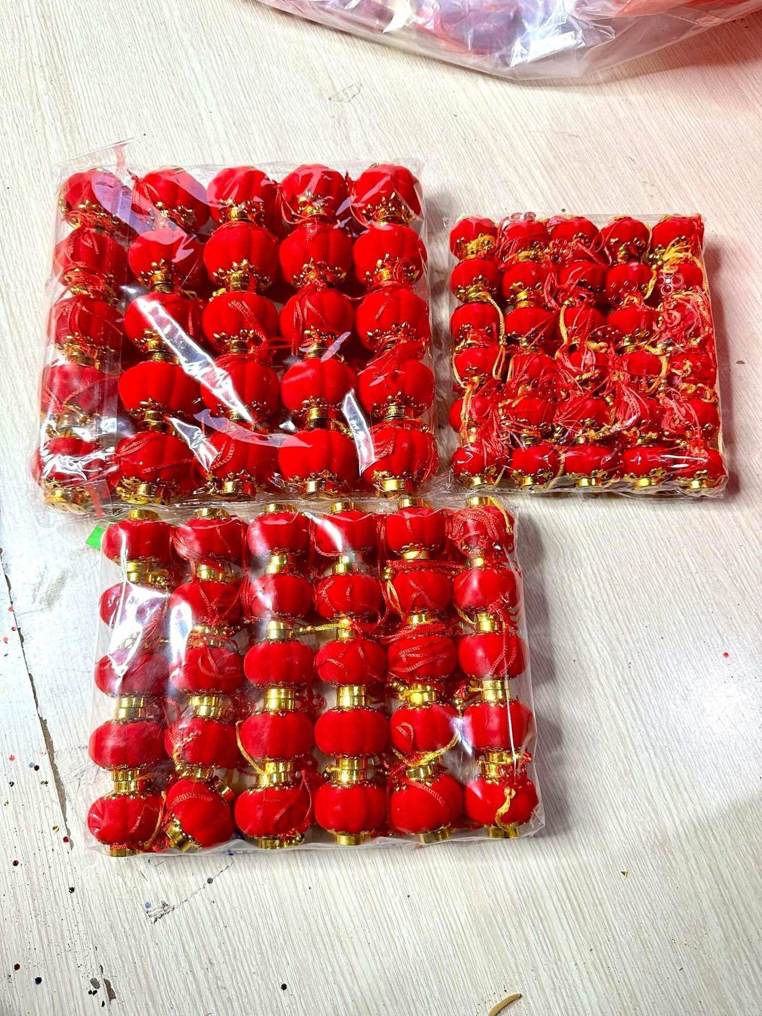 Quả cầu nhung (lồng đèn) trang trí tết
