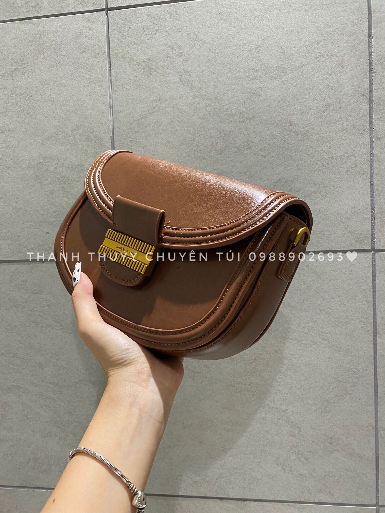 Siêu phẩm túi CK dáng bầu🤍🤎 Ảnh, clip thật
