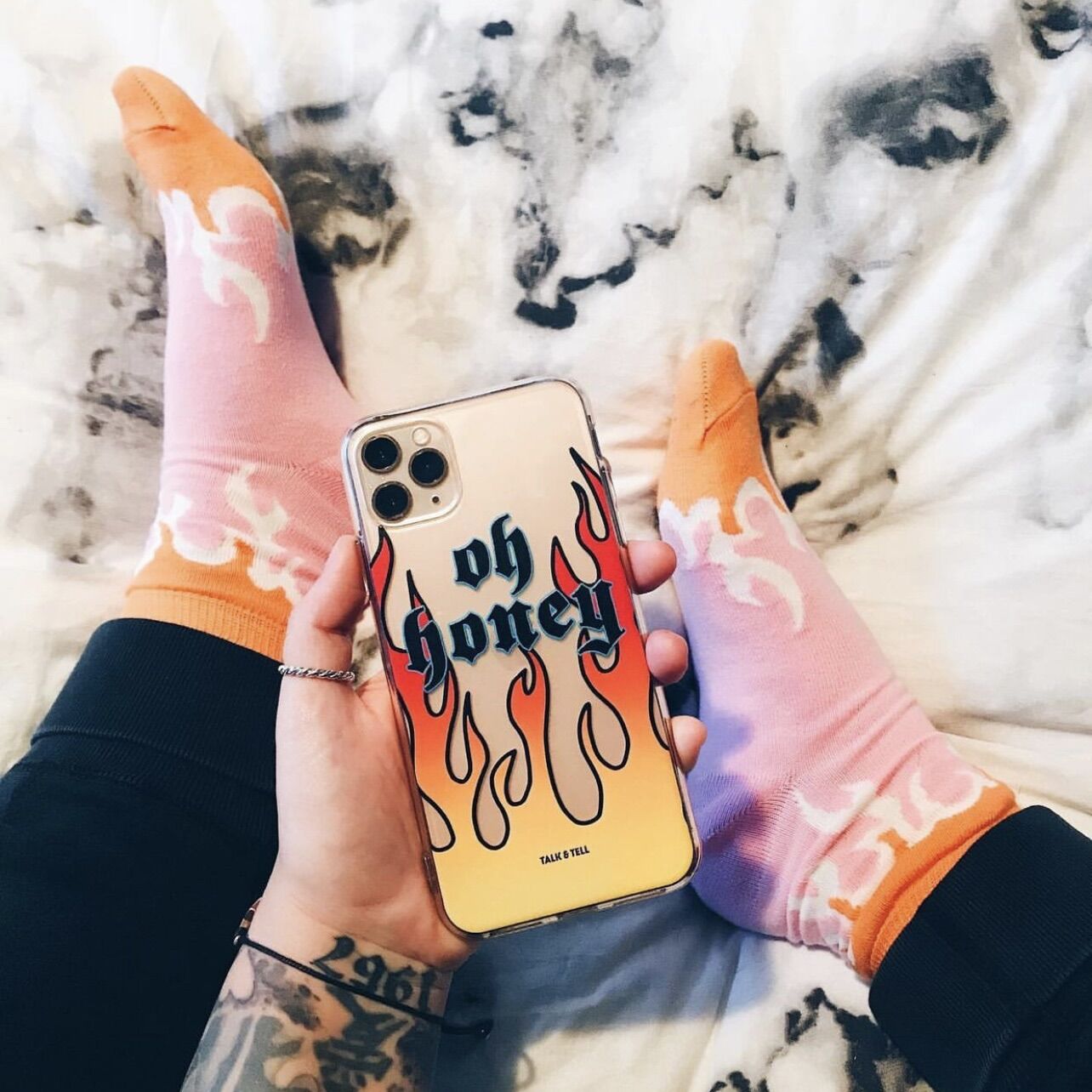 [HCM]Ốp iphone Hot Mess và Oh Honey lửa hồng và vàng