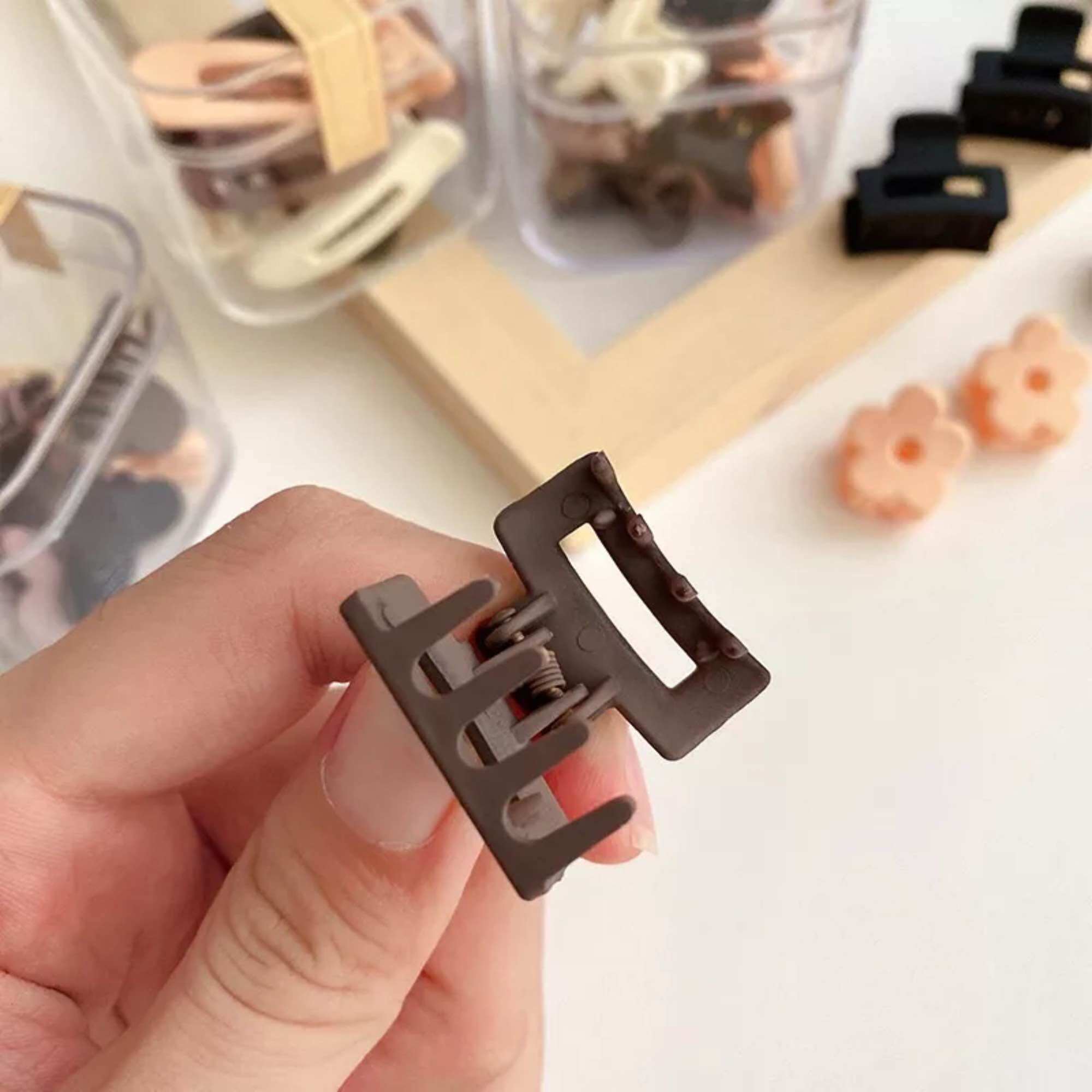 Set 2 kẹp tóc chữ nhật mini tạo kiểu tóc cho nữ trâm bella