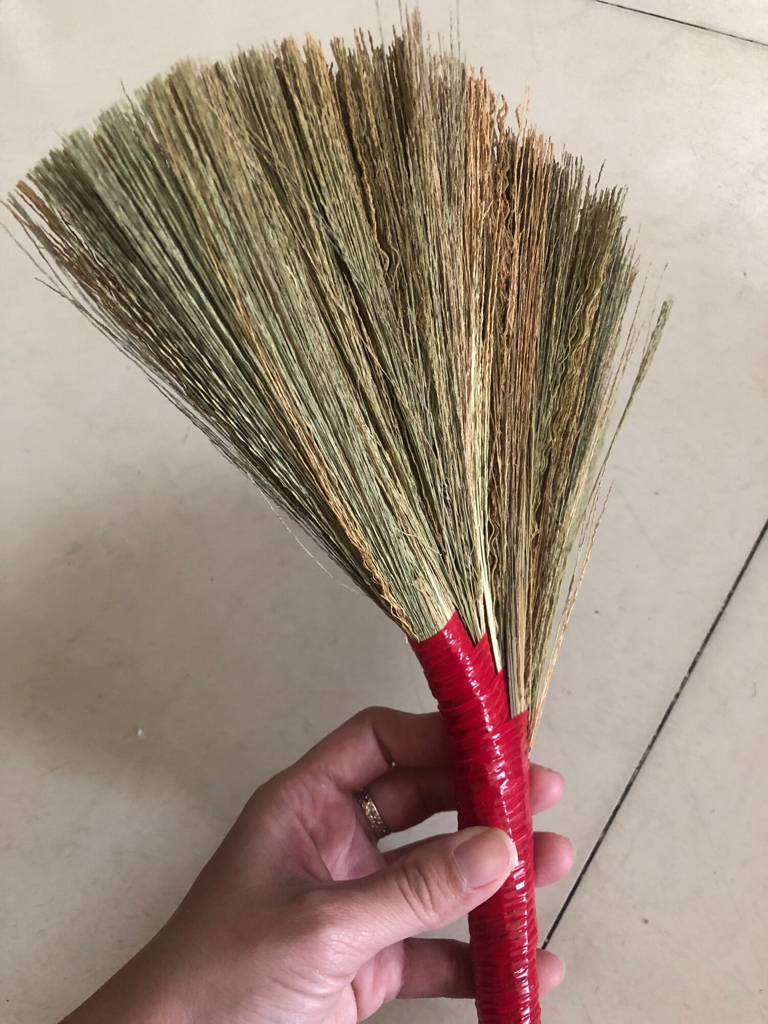 CHỔI CỎ MINI QUÉT BẾP