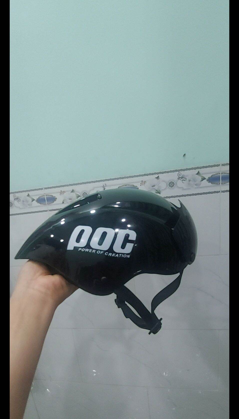 Nón POC đuôi nhọn kèm kính xịn ( Nón trơn lên tem P.O.C )