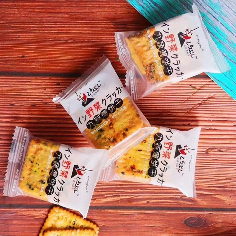 BỊCH 328g BÁNH QUY GIÒN RAU CỦ/GÀ HẦM(NGẪU NHIÊN)