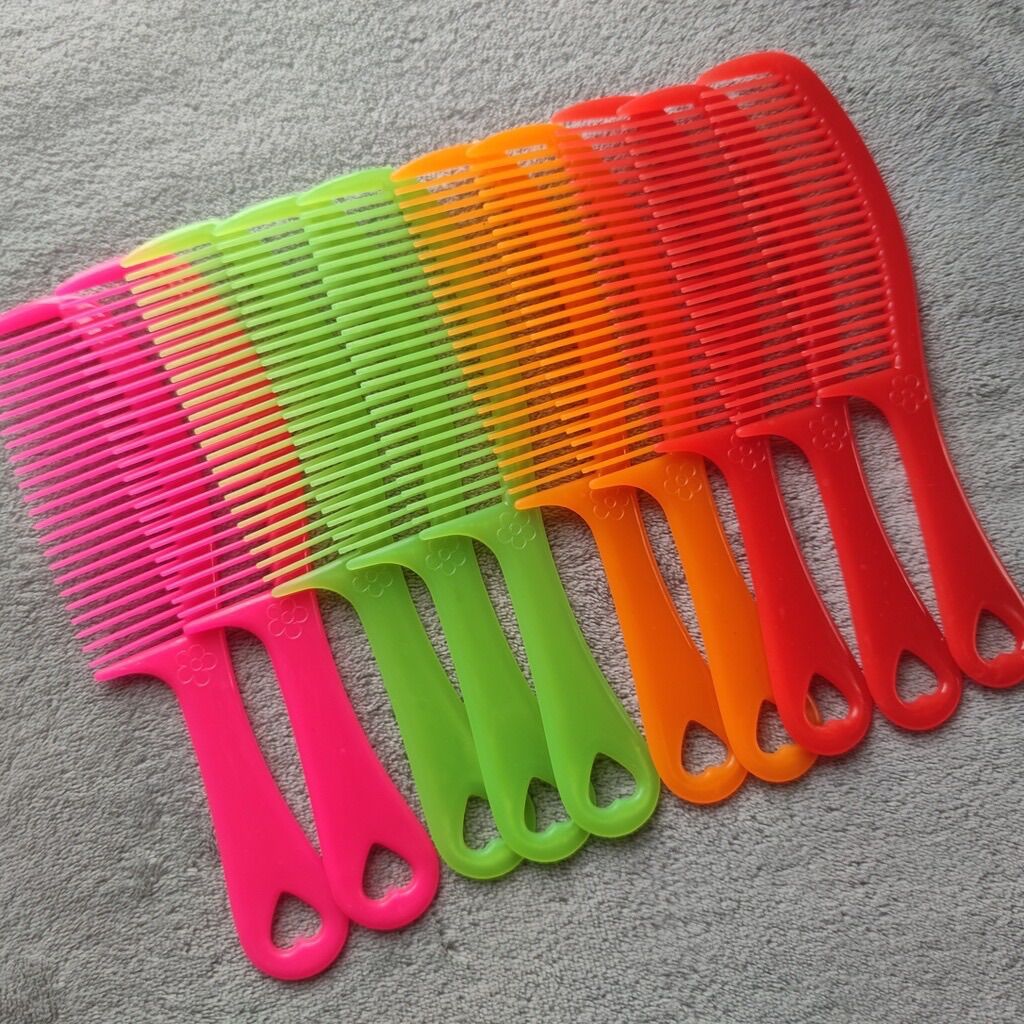 Sỉ _ 100 Lược Chải Tóc Vĩ Ký Nhiều màu (Dài 19cm)