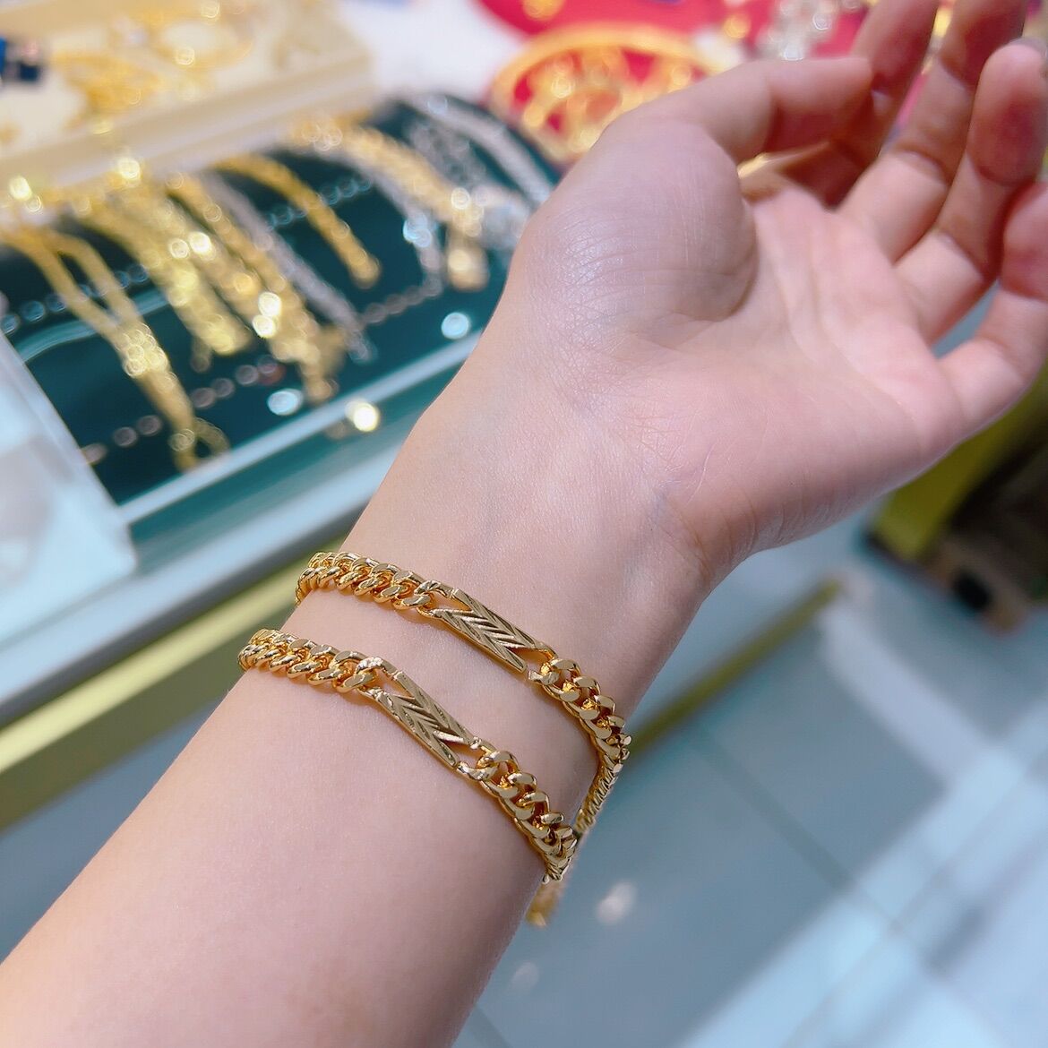 Lắc tay xích N mạ vàng đủ size