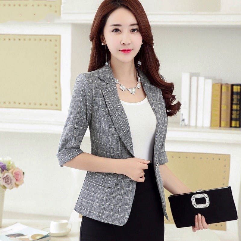 áo vest kẻ tay lỡ phong cách cho nữ